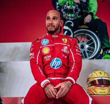 开云APP-威廉姆斯力克索伯车队，汉密尔顿带队取胜