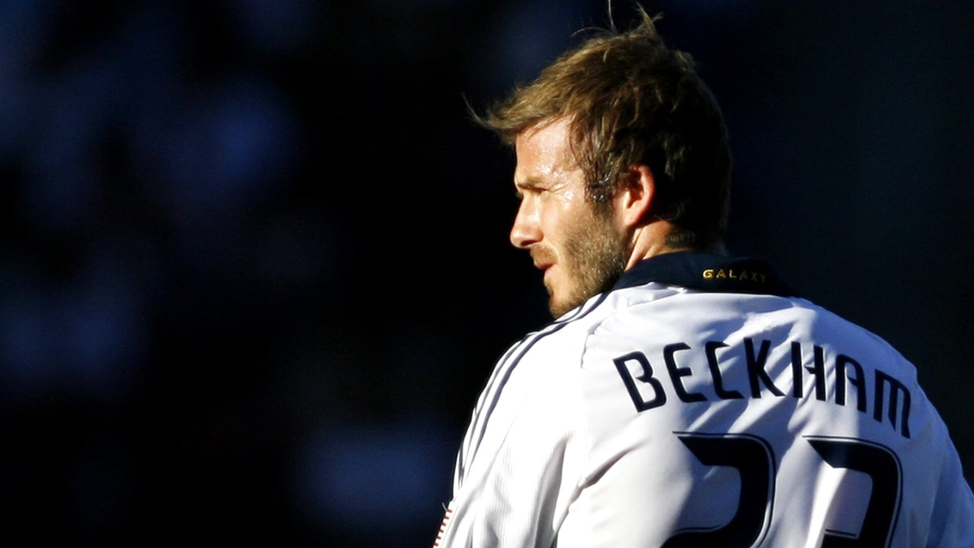 开云体育-努涅斯一剑封喉，当瑞士军刀刺穿红黑铠甲